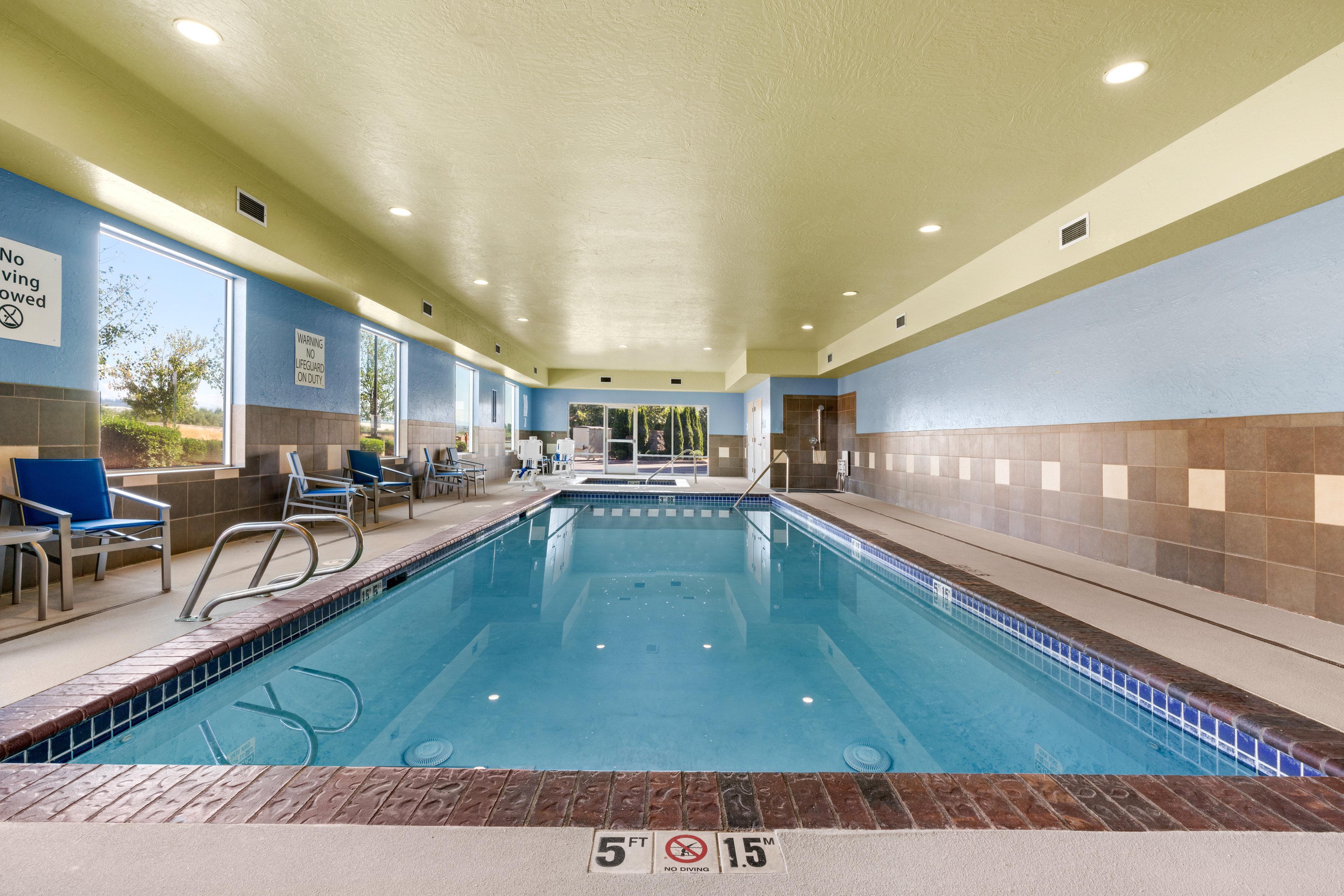 Holiday Inn Express And Suites Sumner By Ihg Bagian luar foto