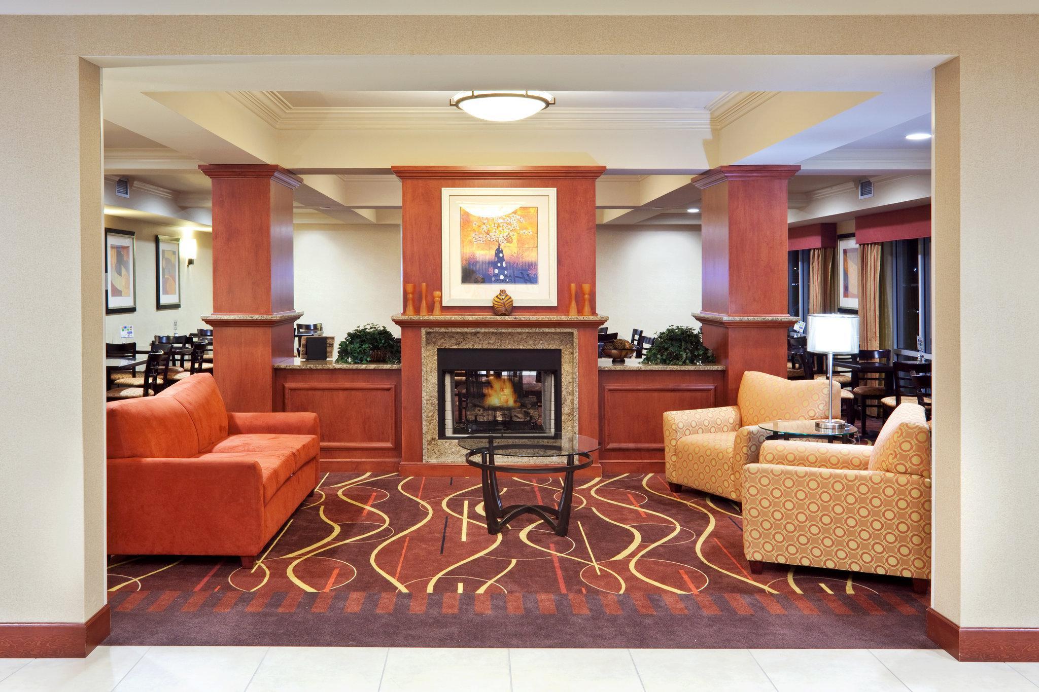 Holiday Inn Express And Suites Sumner By Ihg Bagian luar foto