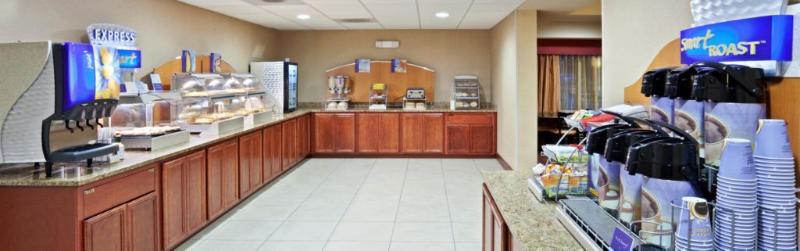 Holiday Inn Express And Suites Sumner By Ihg Bagian luar foto